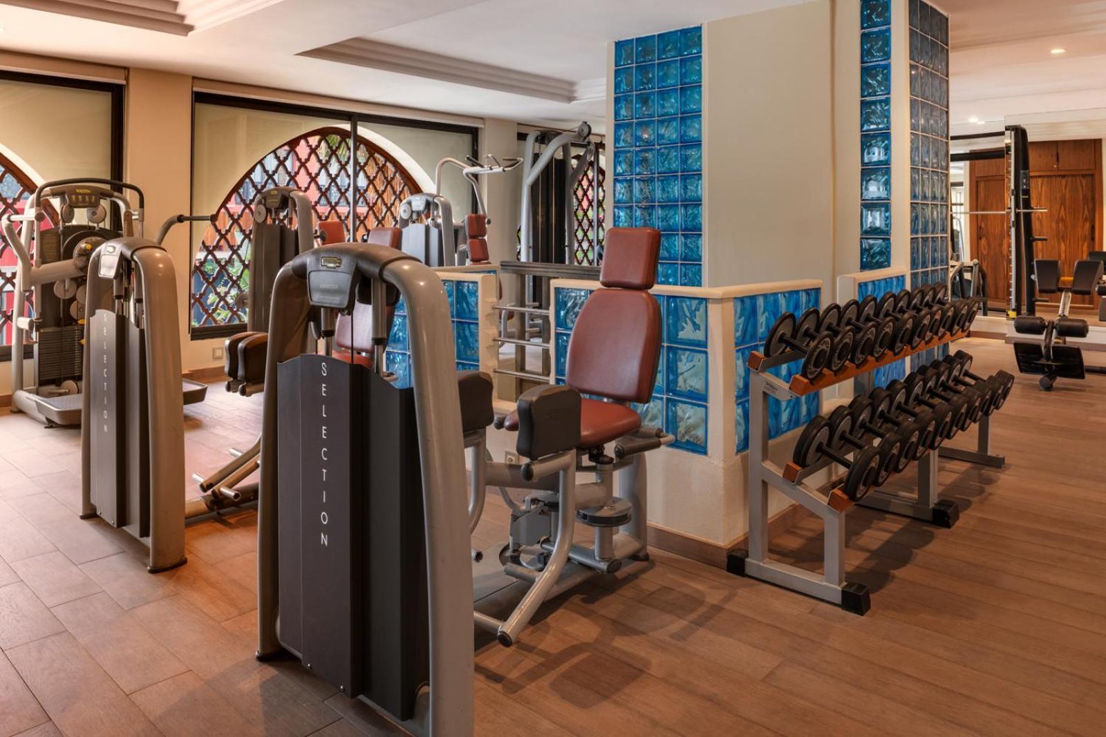 イヴェルナージュ ホテル アンド スパ マラケシュ エクステリア 写真 The gym at the hotel