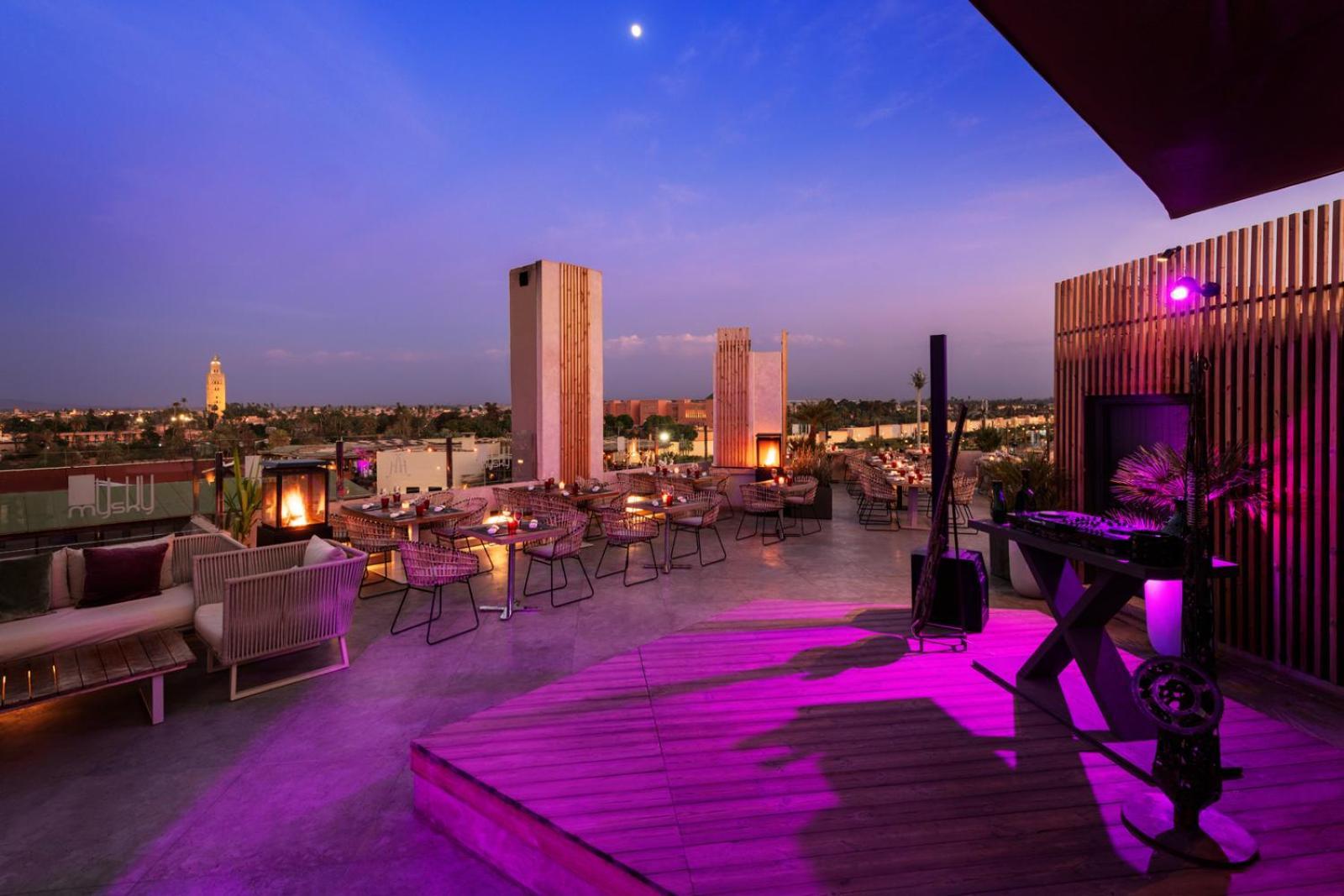 イヴェルナージュ ホテル アンド スパ マラケシュ エクステリア 写真 The Sky Bar