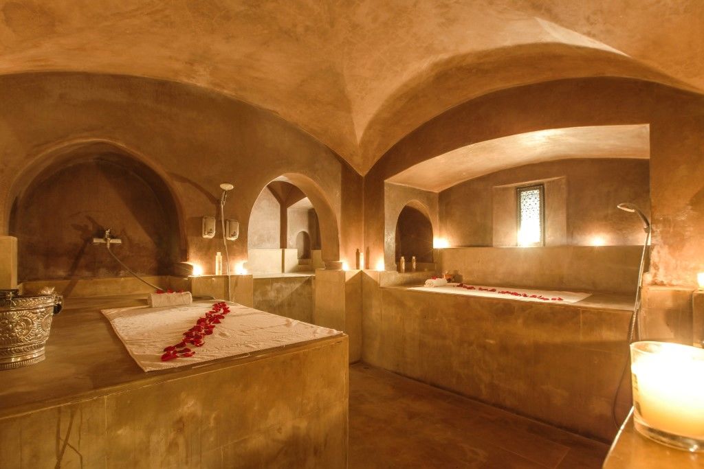 イヴェルナージュ ホテル アンド スパ マラケシュ エクステリア 写真 A hammam in Marrakech, Morocco