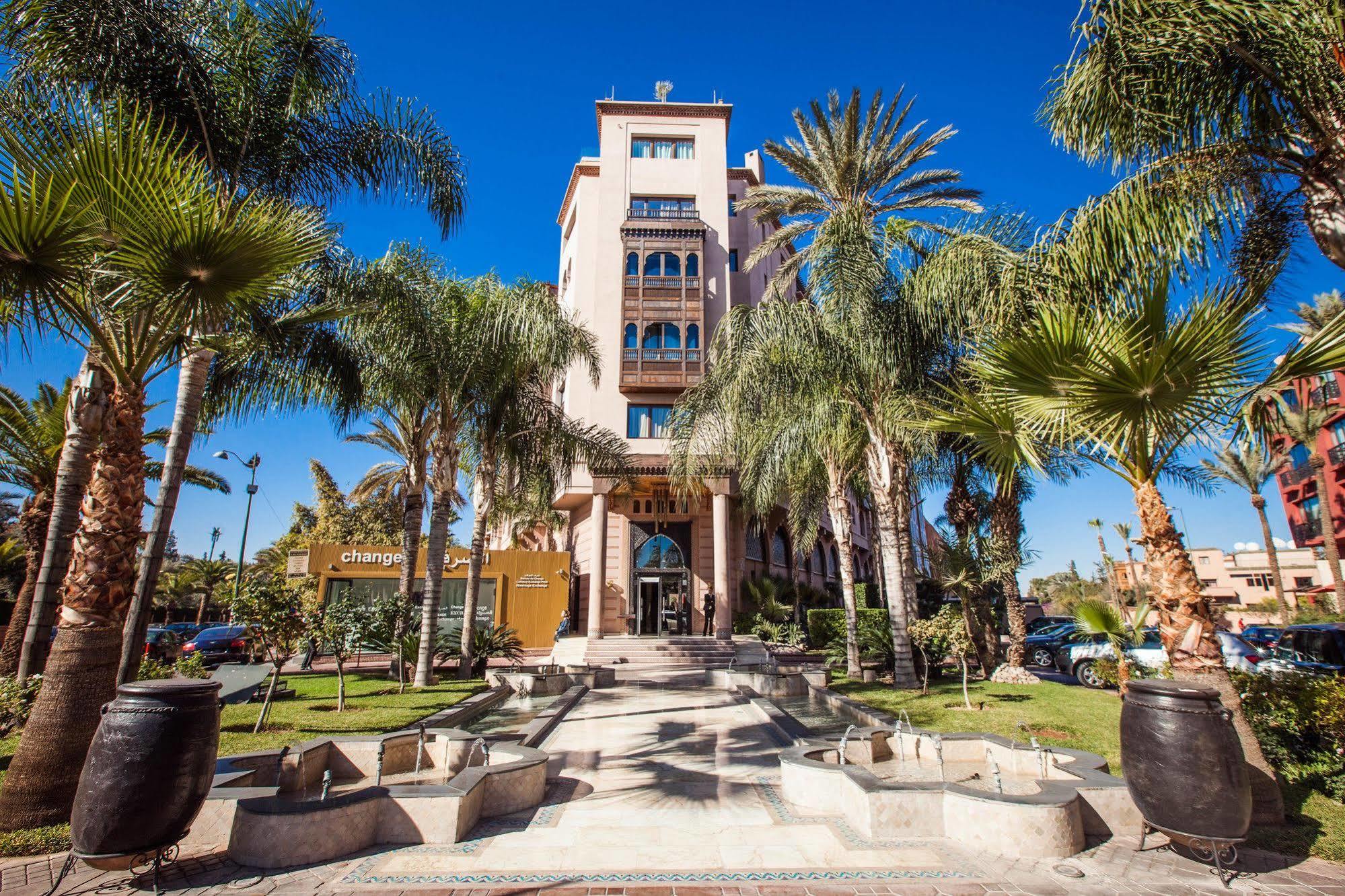 イヴェルナージュ ホテル アンド スパ マラケシュ エクステリア 写真 The main entrance of the hotel